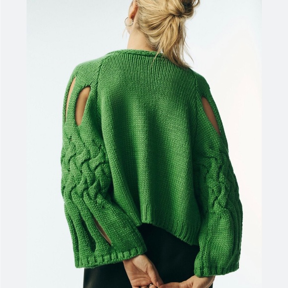 Anthropologie Braided Cardigan Sweater Cutout Sleeve Green One Size
NWT $140 - Picture 5 of 10